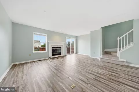 Living - 7130 Oberlin Cir, Frederick, MD 21703 photo 6 of 8