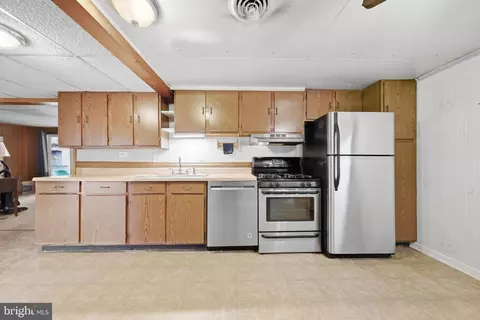 Kitchen - 12349 Layman Rd, Thurmont, MD 21788 photo 3 of 3