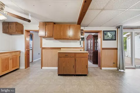 Entry Way - 12349 Layman Rd, Thurmont, MD 21788 photo 6 of 7