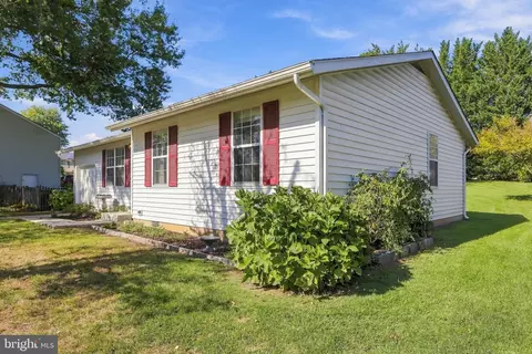 Exterior - 1609 Norwich Dr, Frederick, MD 21701 photo 3 of 12
