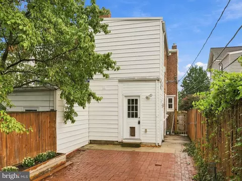 Exterior - 225 Dill Ave, Frederick, MD 21701 photo 9 of 11