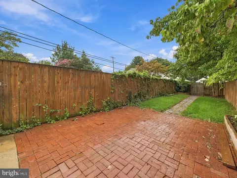 Exterior - 225 Dill Ave, Frederick, MD 21701 photo 5 of 11