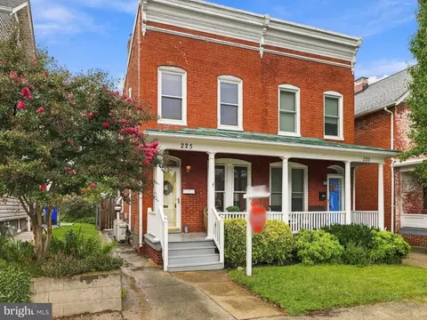 Exterior - 225 Dill Ave, Frederick, MD 21701 photo 3 of 11