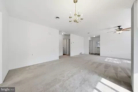 Living - 5746 Box Elder Ct, Frederick, MD 21703 photo 6 of 7