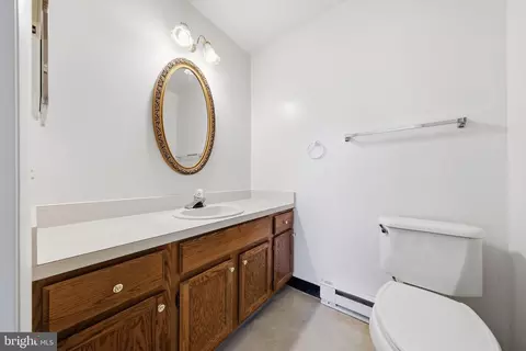 Bath - 5746 Box Elder Ct, Frederick, MD 21703 photo 1 of 3