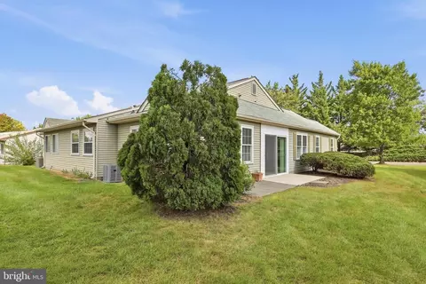 Exterior - 5746 Box Elder Ct, Frederick, MD 21703 photo 9 of 12