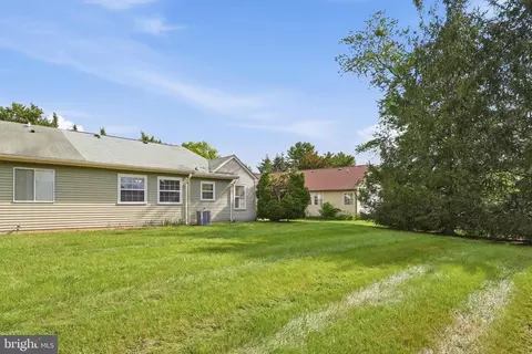 Exterior - 5746 Box Elder Ct, Frederick, MD 21703 photo 7 of 12