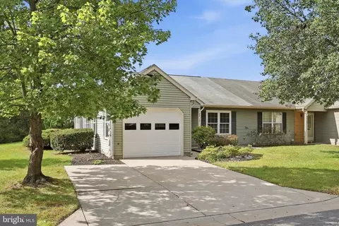 Exterior - 5746 Box Elder Ct, Frederick, MD 21703 photo 5 of 12