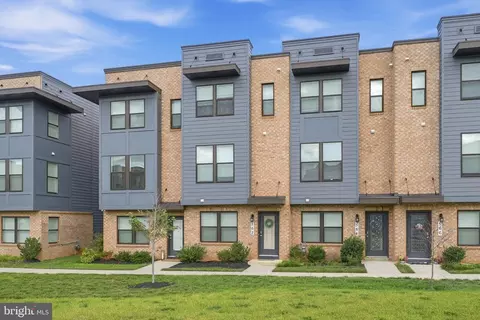Exterior - 562 Banquet Ln, Frederick, MD 21701 photo 2 of 2