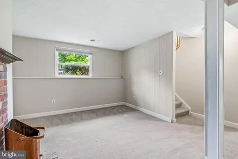 Living - 1807 Rustic Hill Ct, Frederick, MD 21702 photo 7 of 8