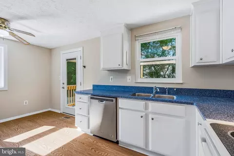 Kitchen - 1807 Rustic Hill Ct, Frederick, MD 21702 photo 4 of 4