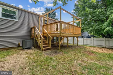 Exterior - 1807 Rustic Hill Ct, Frederick, MD 21702 photo 4 of 11
