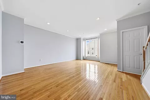 Living - 5407 Upper Mill Ter S, Frederick, MD 21703 photo 7 of 8