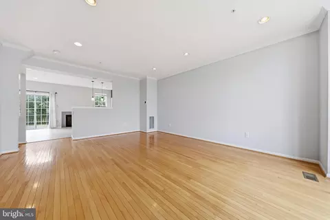 Living - 5407 Upper Mill Ter S, Frederick, MD 21703 photo 6 of 8