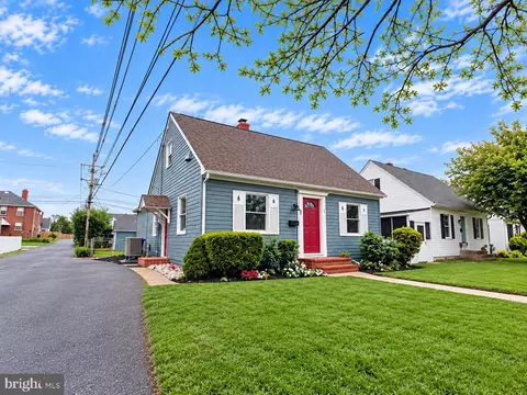 7 Frederick Ave, Frederick, MD 21701 photo 4