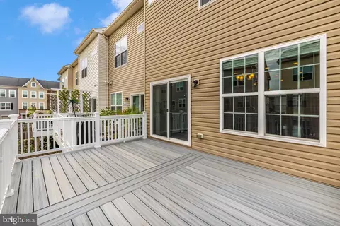 Exterior - 5961 Whelan Ln, Frederick, MD 21703 photo 5 of 19