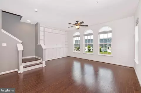 Living - 5961 Whelan Ln, Frederick, MD 21703 photo 2 of 2