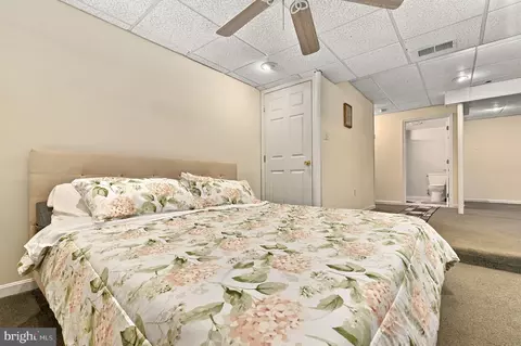 Bedroom - 7992 Windsail Ct, Frederick, MD 21701 photo 5 of 6