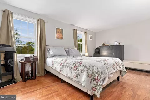 Bedroom - 7992 Windsail Ct, Frederick, MD 21701 photo 2 of 6