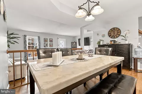 Dining - 7992 Windsail Ct, Frederick, MD 21701 photo 2 of 3