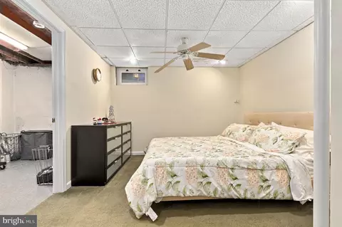 Bedroom - 7992 Windsail Ct, Frederick, MD 21701 photo 4 of 6
