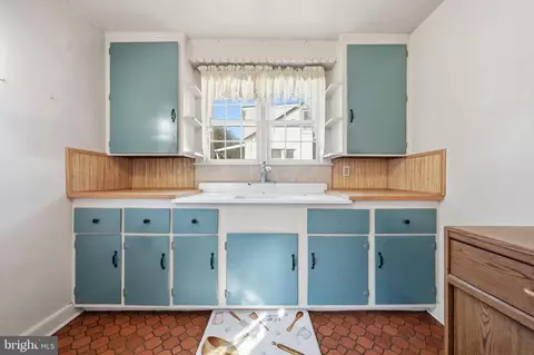 Kitchen - 7906 Wormans Mill Rd, Frederick, MD 21701 photo 1 of 2