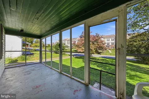 Exterior - 7906 Wormans Mill Rd, Frederick, MD 21701 photo 5 of 10
