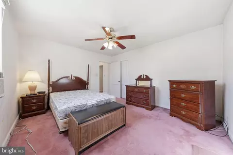 Bedroom - 7906 Wormans Mill Rd, Frederick, MD 21701 photo 1 of 4
