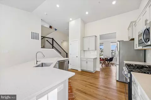 Entry Way - 1311 Boundary Peak Ter, Frederick, MD 21702 photo 3 of 12