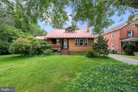 Exterior - 618 Wilson Pl, Frederick, MD 21702 photo 2 of 8