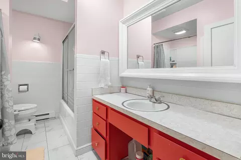 Bath - 618 Wilson Pl, Frederick, MD 21702 photo 1 of 4