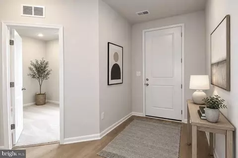 Entry Way - 402 Matlock Ln, Frederick, MD 21701 photo 3 of 19