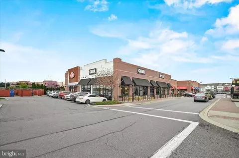 Exterior - 402 Matlock Ln, Frederick, MD 21701 photo 12 of 14