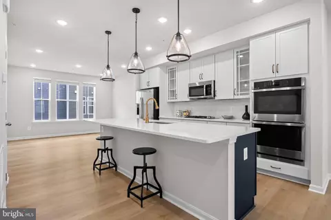 Kitchen - 402 Matlock Ln, Frederick, MD 21701 photo 2 of 6