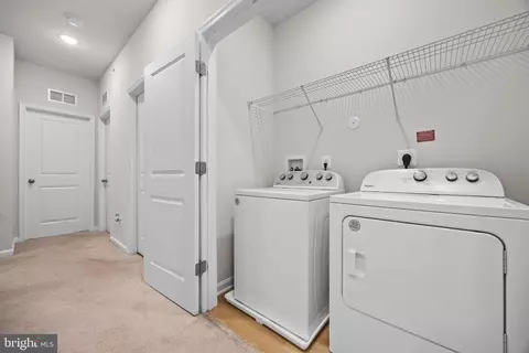 Entry Way - 402 Matlock Ln, Frederick, MD 21701 photo 18 of 19