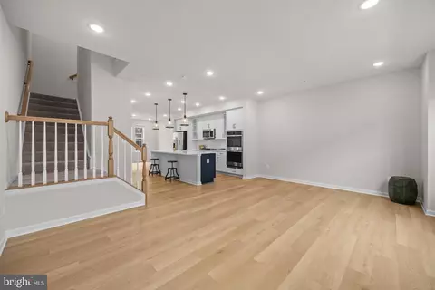 Living - 402 Matlock Ln, Frederick, MD 21701 photo 5 of 5