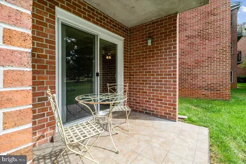 200 Chapel Ct #105, Walkersville, MD 21793