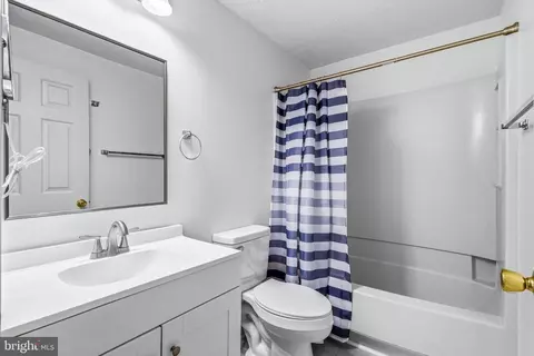 Bath - 6745 Brace Ct, Frederick, MD 21703 photo 1 of 1