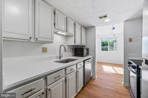 Kitchen - 6745 Brace Ct, Frederick, MD 21703 photo 2 of 5