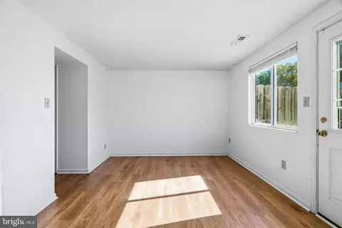 Living - 6745 Brace Ct, Frederick, MD 21703 photo 3 of 5