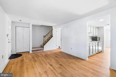 Living - 6745 Brace Ct, Frederick, MD 21703 photo 2 of 5