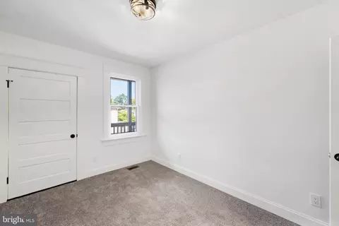 Bedroom - 29 E Seventh St, Frederick, MD 21701 photo 7 of 7