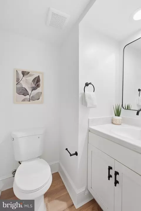 Bath - 29 E Seventh St, Frederick, MD 21701 photo 1 of 3