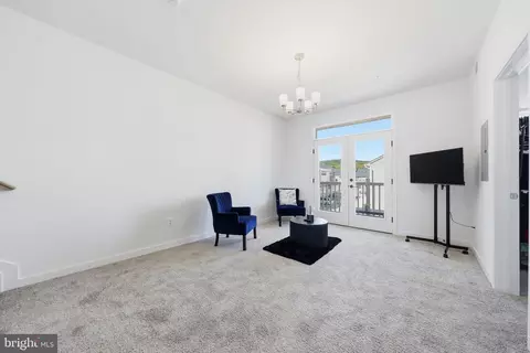 Living - 711 Iron Forge Rd #28, Frederick, MD 21702 photo 2 of 2