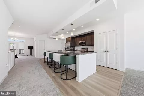 Entry Way - 711 Iron Forge Rd #28, Frederick, MD 21702 photo 7 of 14