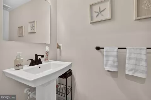 Bath - 6003 Calla Pl, Frederick, MD 21703 photo 1 of 1