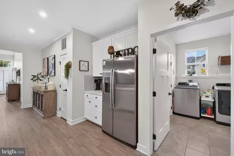 Entry Way - 6003 Calla Pl, Frederick, MD 21703 photo 10 of 14