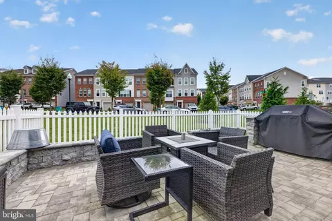 Exterior - 6003 Calla Pl, Frederick, MD 21703 photo 5 of 5