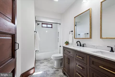Bath - 204 E 5th St, Frederick, MD 21701 photo 2 of 3