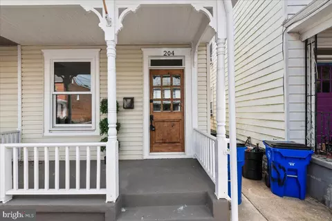 Exterior - 204 E 5th St, Frederick, MD 21701 photo 2 of 5